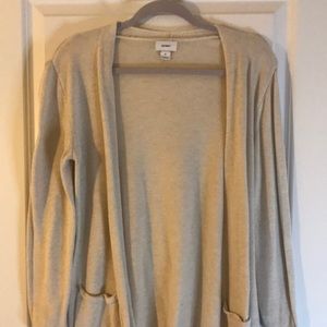 Long beige Old Navy Cardigan w/ pockets